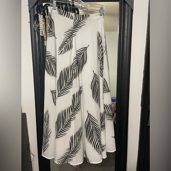 Fun Flowy Skirt - Picture 2 of 5